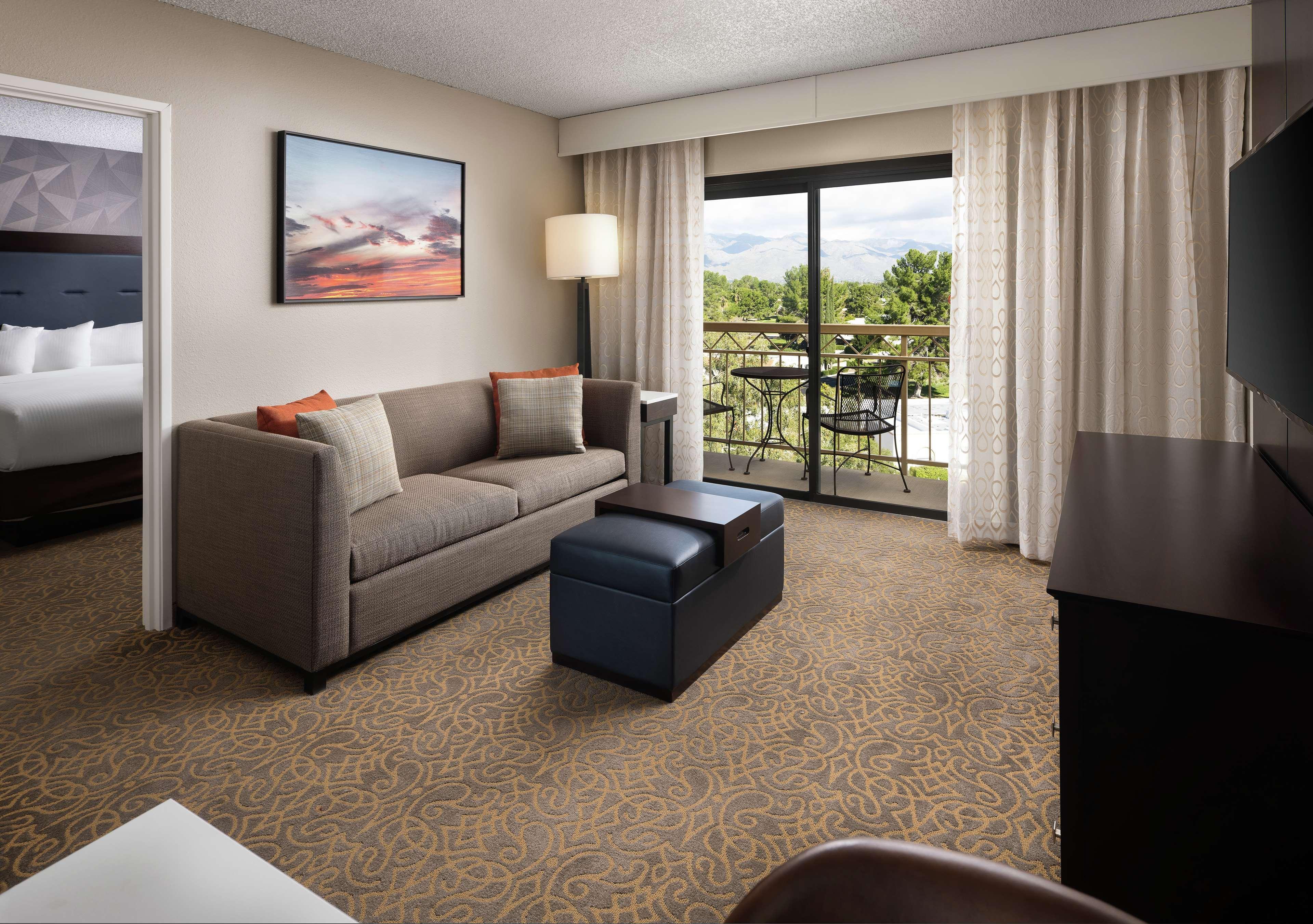 Embassy Suites By Hilton Tucson East Buitenkant foto