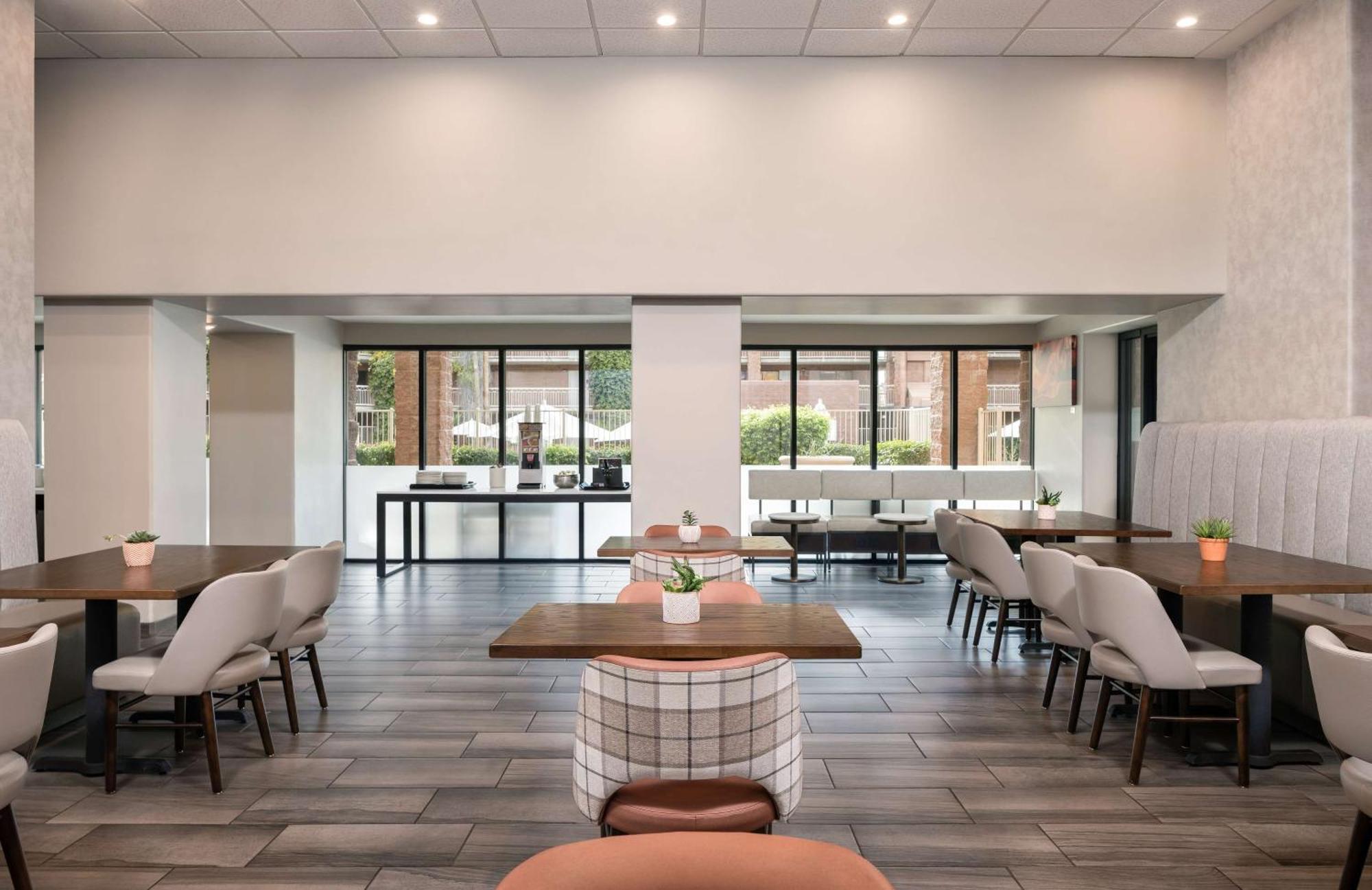 Embassy Suites By Hilton Tucson East Buitenkant foto